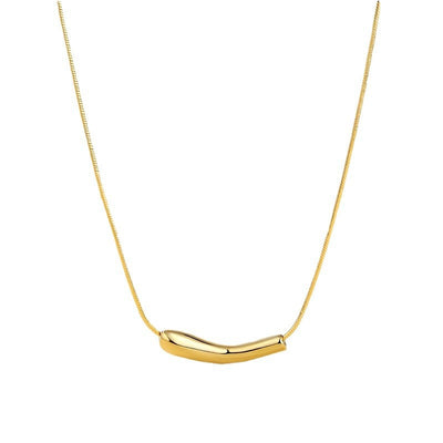 Collar gota de agua en plata 925, diseño minimalista y versátil