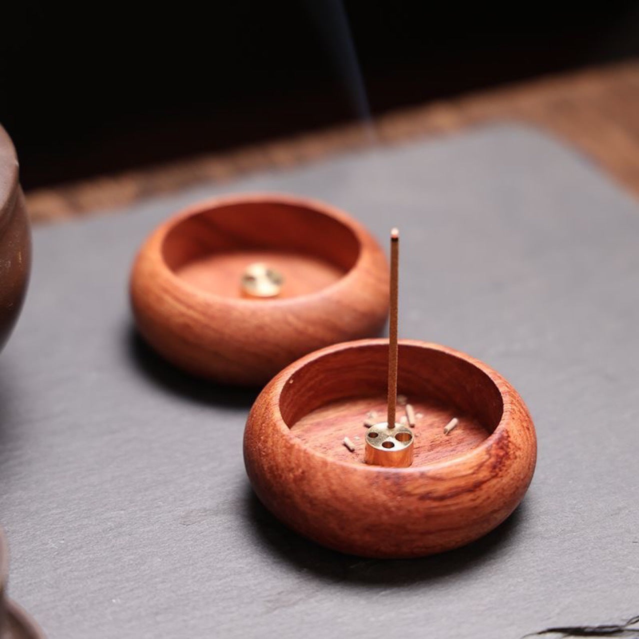 Porta Incienso de Sándalo – Serenidad Ritual para el Alma