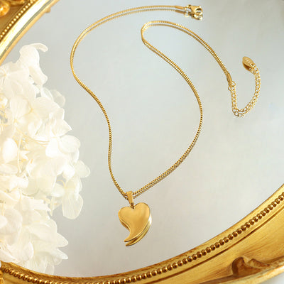 Collar de acero de titanio y oro: Amor duradero, energía positiva