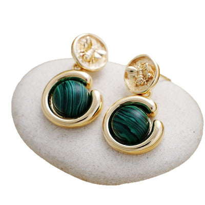 Pendientes de Malaquita Natural: Armoniza tu Energía y Destaca con Elegancia