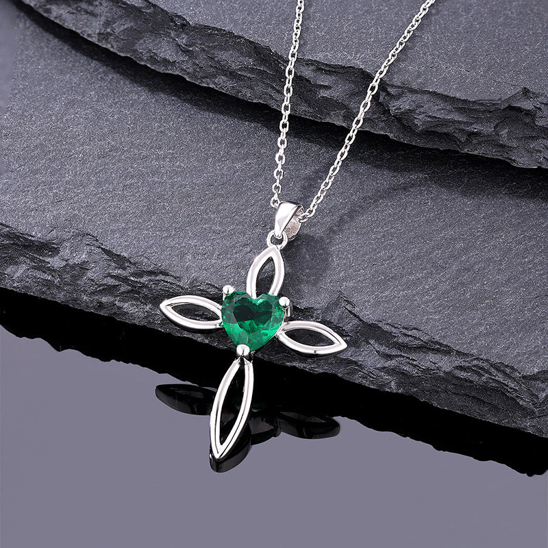 Collar trébol de cuatro hojas con aventurina verde en plata 925, símbolo de suerte y armonía natural