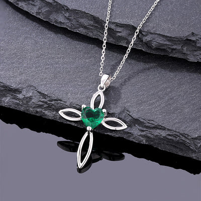 Collar trébol de cuatro hojas con aventurina verde en plata 925, símbolo de suerte y armonía natural