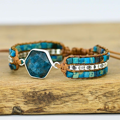 Pulsera de Apatita Azul con Piedra Hexagonal – Claridad y Expresión