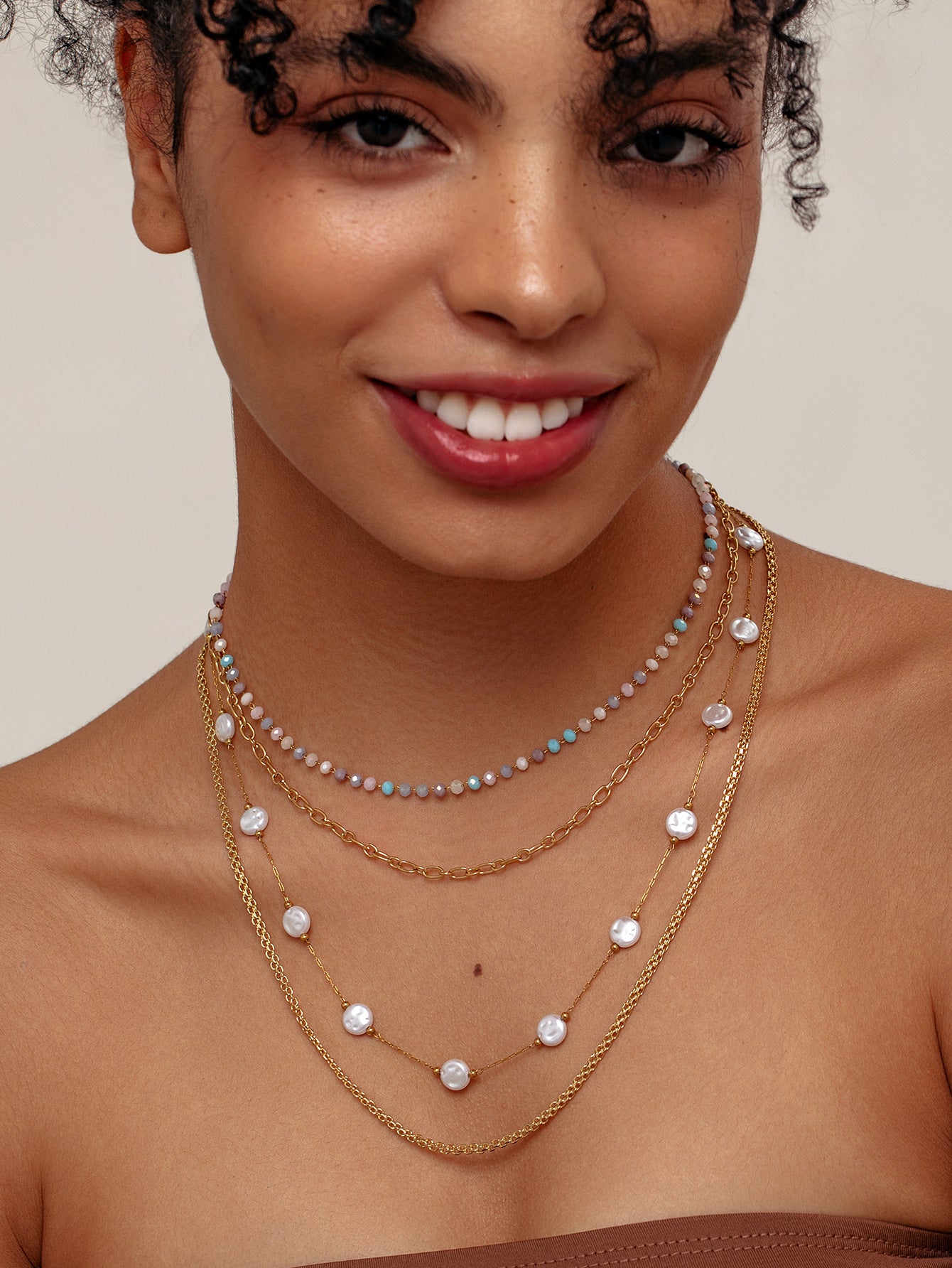 Collar de turmalina rosa: equilibrio y amor en cada perla