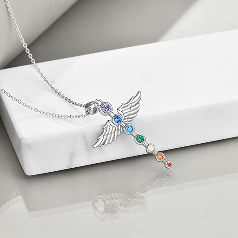 Collar alas de ángel con 7 chakras en plata 925, armonía energética y protección celestial