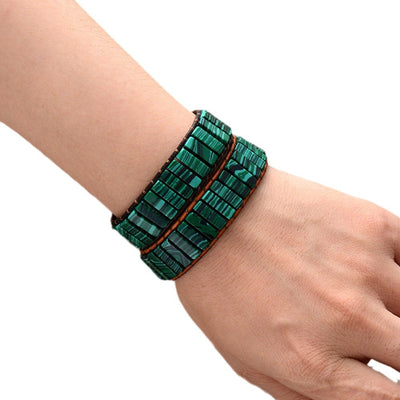 Pulsera bohemia multicapa de cuarzo verde: armonía y prosperidad en tu muñeca
