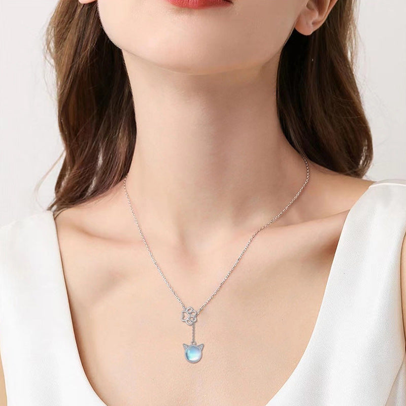Collar orejas de gato con piedra lunar en plata 925, ternura y energía intuitiva
