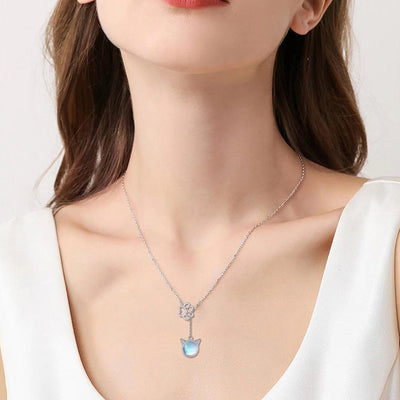 Collar orejas de gato con piedra lunar en plata 925, ternura y energía intuitiva