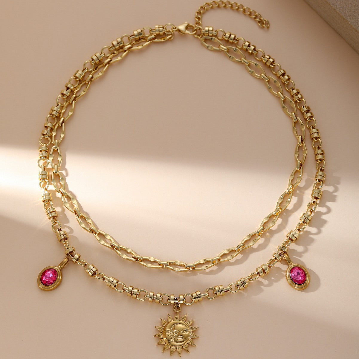 Collar sol y luna: luz, armonía y protección para tu espíritu