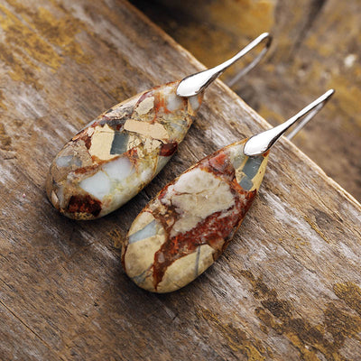 Pendientes de Armonía y Vitalidad: Cuarzo Blanco y Jaspe Rojo en Diseño Vintage