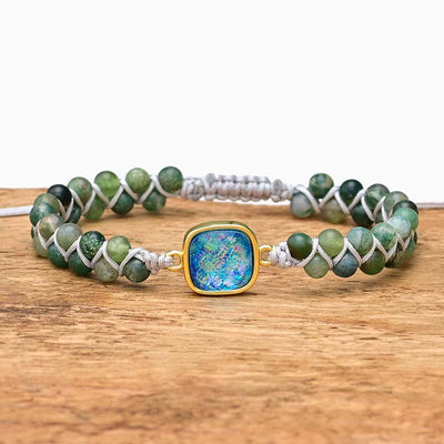 Pulsera de Cuentas Verdes con Centro Iridiscente