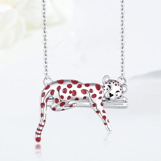 Collar guepardo en plata 925, símbolo de fuerza y estilo indomable
