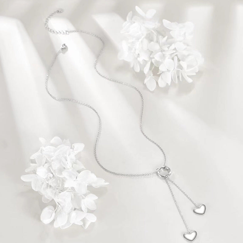 Collar amor en plata 925, símbolo delicado de conexión y ternura