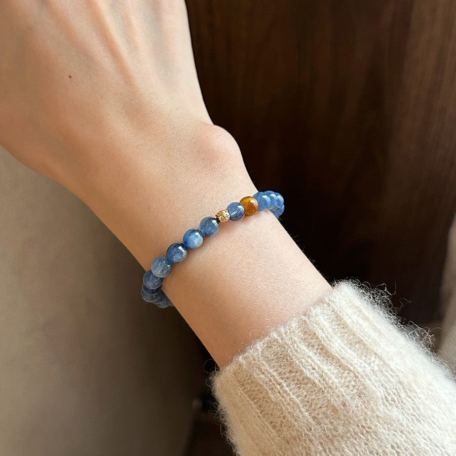 Pulsera de sodalita azul: claridad espiritual y armonía en tu día a día