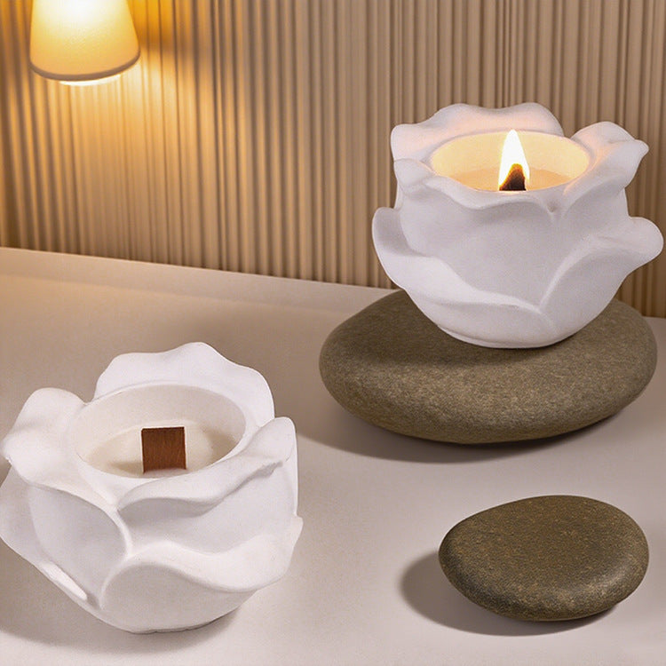 Vela de Aromaterapia de Yeso con Forma de Rosa – Belleza, Pureza y Energía Amorosa