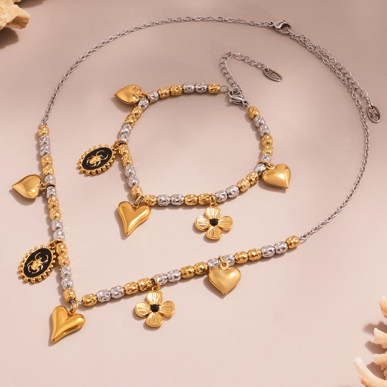 Pulsera y collar artesanales: energía positiva y creatividad en equilibrio