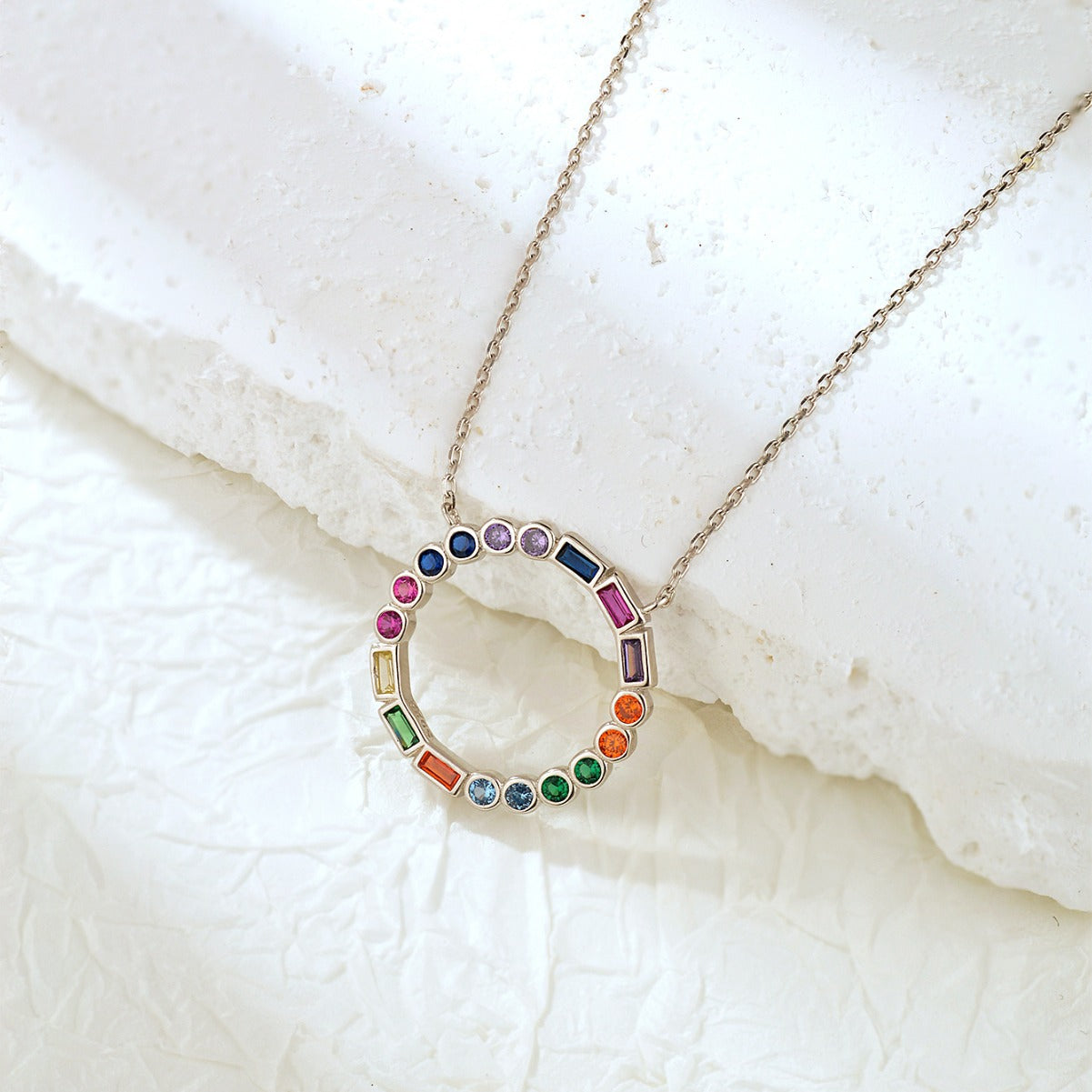 Collar 7 chakras en plata 925, armonía interior y equilibrio energético con estilo moderno