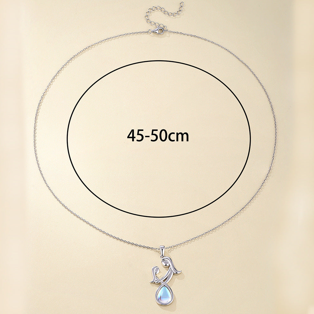 Collar piedra lunar en plata 925, símbolo de amor eterno y protección para una hija especial