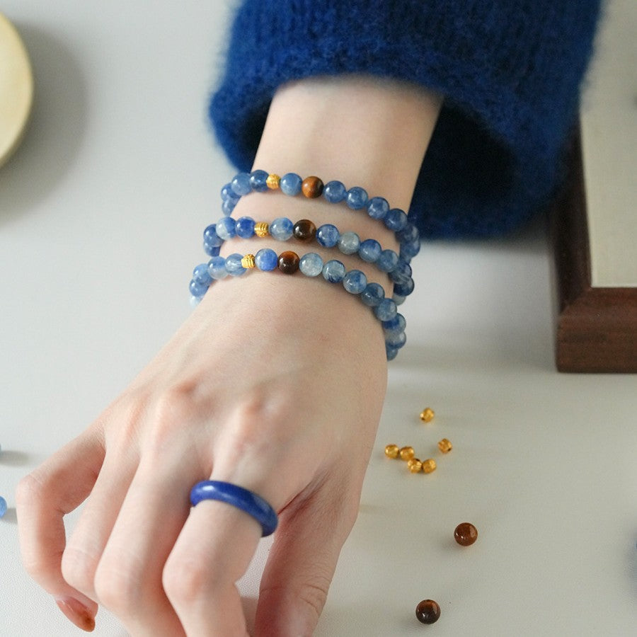 Pulsera de sodalita azul: claridad espiritual y armonía en tu día a día