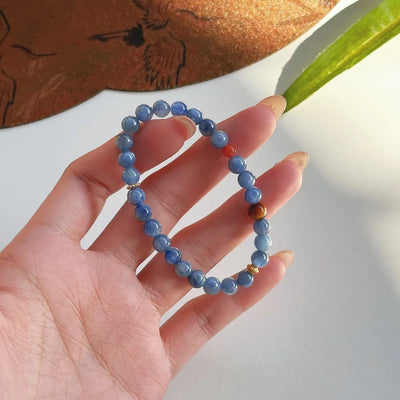 Pulsera de sodalita azul: activa tu intuición y serenidad interior