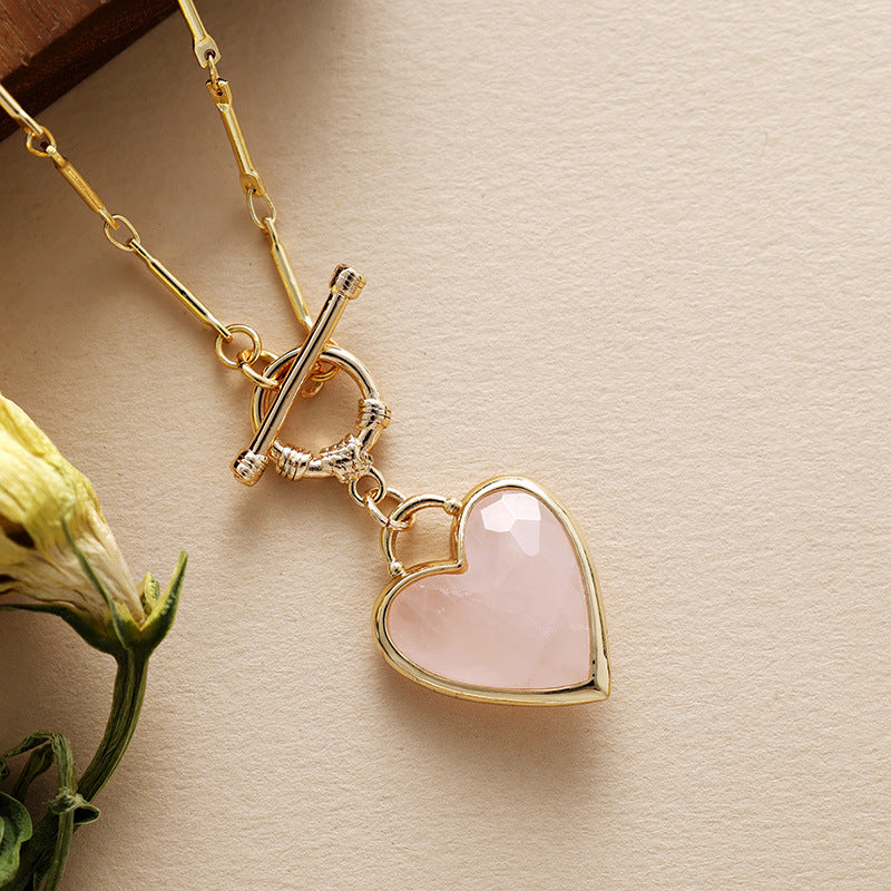 Amor y Protección: Collar Choker de Piedra Natural en Forma de Corazón