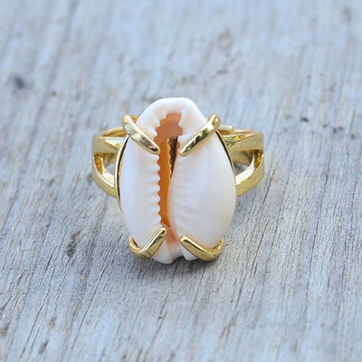 Anillo ajustable con concha natural hueca, alma oceánica y fluidez emocional