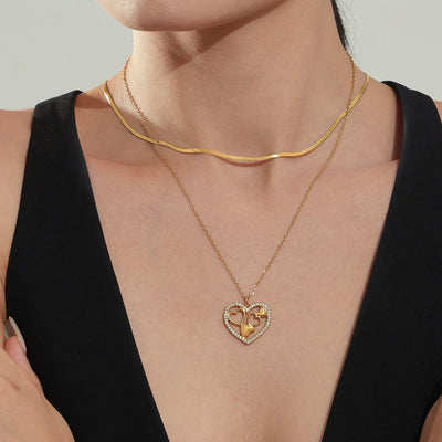Collar Corazón: Amuleto de Amor y Claridad