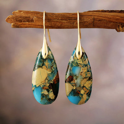 Pendientes Bohemios de Gota de Agua en Cuarzo Azul – Elegancia y Energía Natural