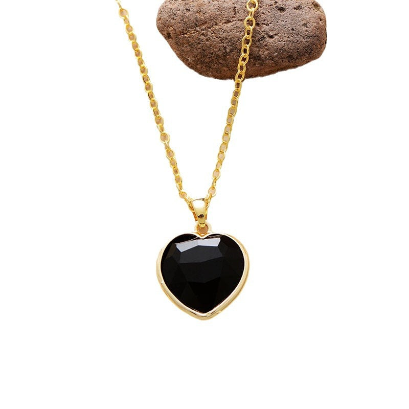 Collar de Ónix Negro: Protección y Estilo en Oro 18K