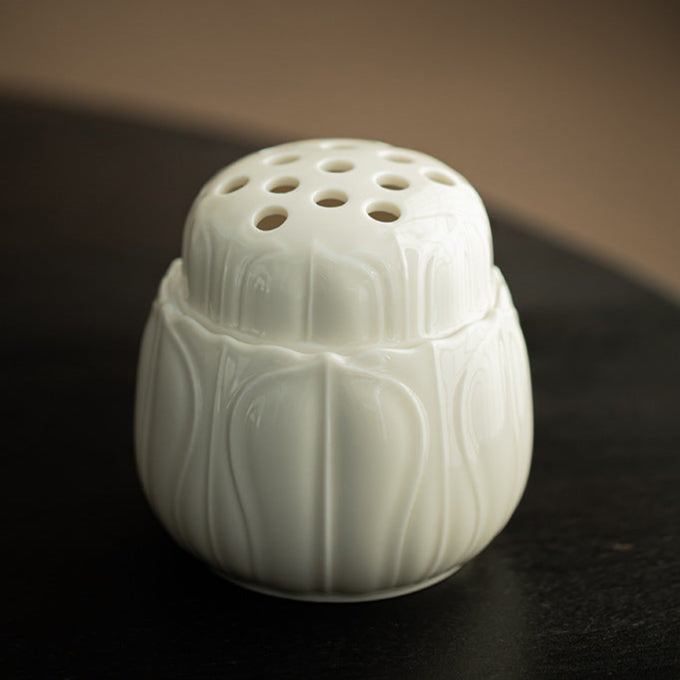 Quemador de Incienso de Cerámica Blanca – Pureza y Ofrenda Espiritual