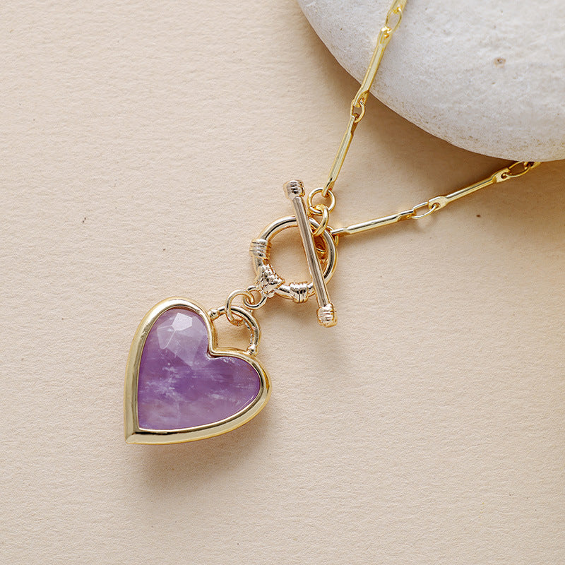 Amor y Protección: Collar Choker de Piedra Natural en Forma de Corazón