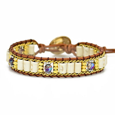 Pulsera de cuarzo blanco y detalles dorados – Claridad y elegancia