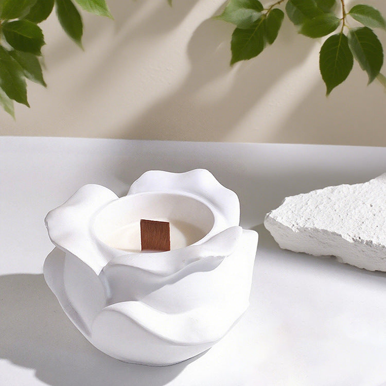 Vela de Aromaterapia de Yeso con Forma de Rosa – Belleza, Pureza y Energía Amorosa