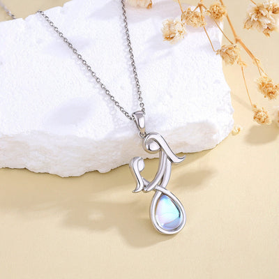 Collar piedra lunar en plata 925, símbolo de amor eterno y protección para una hija especial