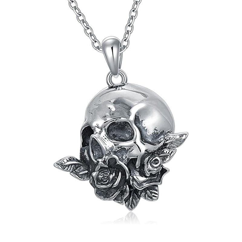 Collar calavera en plata 925, símbolo de poder personal y transformación interior