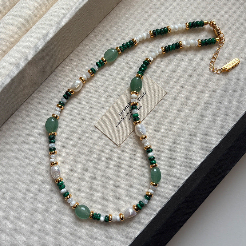 Conjunto de Collar y Pulsera con Malaquita, Perla y Cuarzo Verde: Elegancia y Energía Positiva