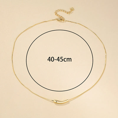 Collar gota de agua en plata 925, diseño minimalista y versátil