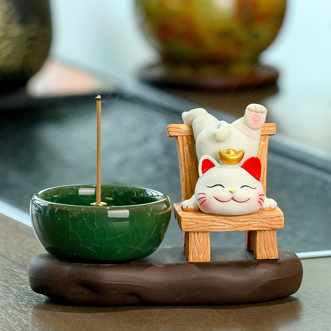 Porta Incienso Gato de la Suerte – Energía Zen y Armonía Espiritual