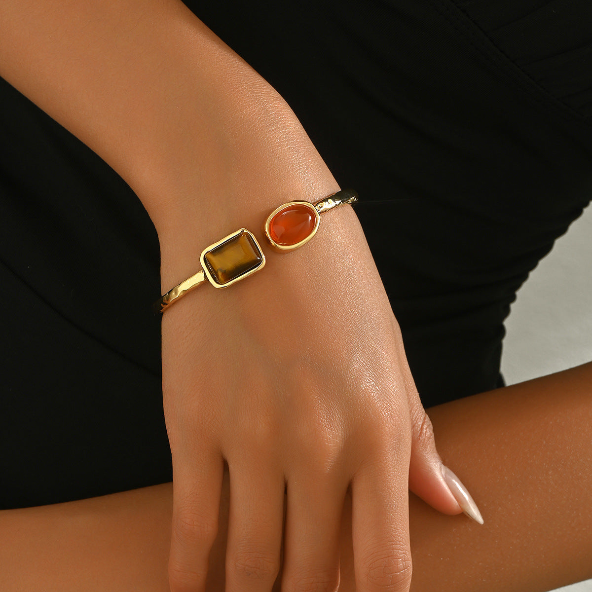 Fuerza y Protección: Pulsera de Cornalina y Ojo de Tigre Mujer