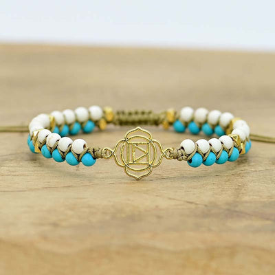 Pulsera Trenzada con Turquesa Azul y Howlita Blanca – Energía y Armonía