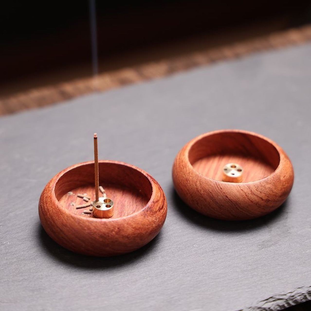 Porta Incienso de Sándalo – Serenidad Ritual para el Alma