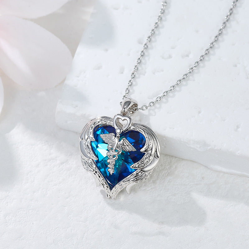 Collar alas de ángel con corazón de lapislázuli en plata 925, protección y sabiduría emocional