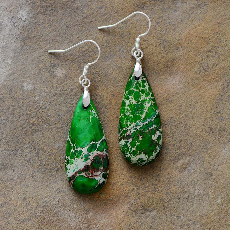 Pendientes Gota Zen: Equilibrio y Energía con Jade Verde & Songlan