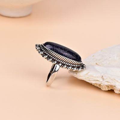 Anillo de arenisca azul en forma de aceituna y plata 925, brillo cósmico y elegancia intuitiva