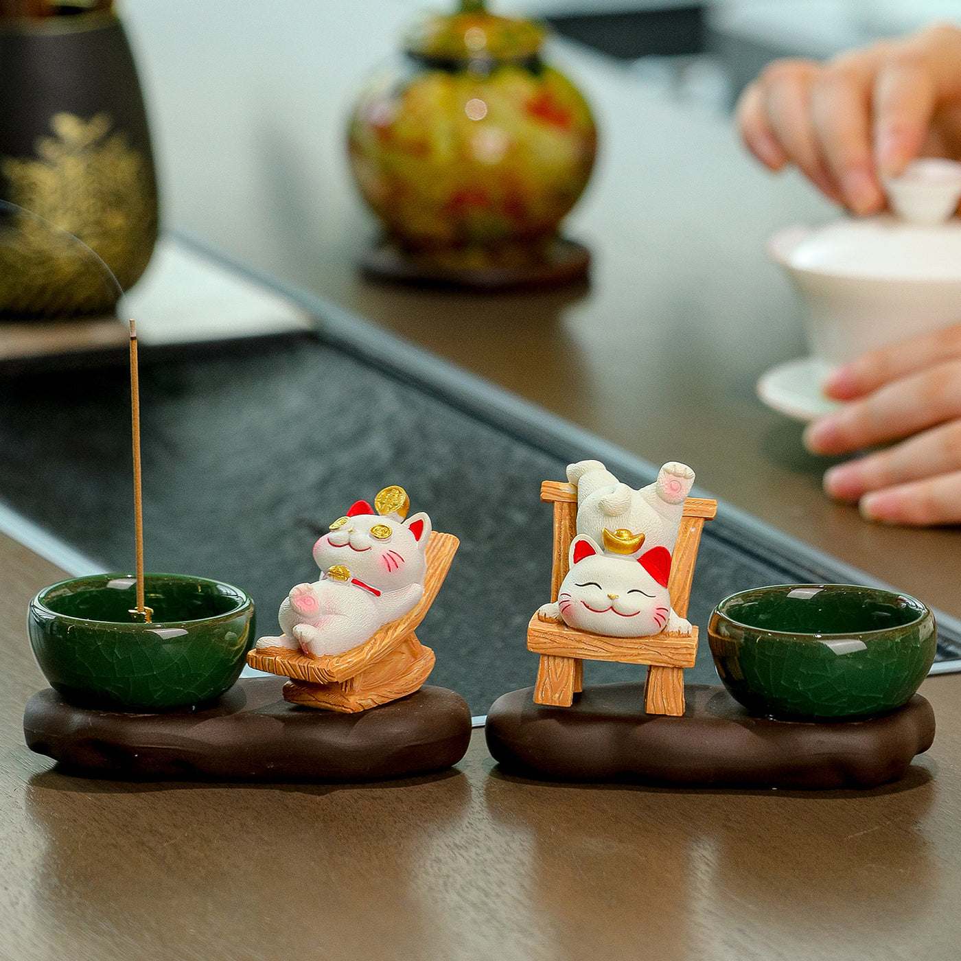 Porta Incienso Gato de la Suerte – Energía Zen y Armonía Espiritual