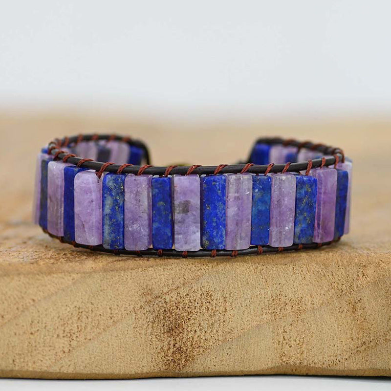 Pulsera larga de lapislázuli y amatista con cuero trenzado, equilibrio emocional y visión espiritual