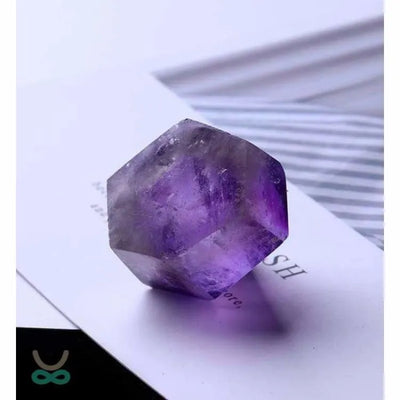 Piedra de Apoyo Amatista – Tu Aliada Contra el Estrés y la Negatividad