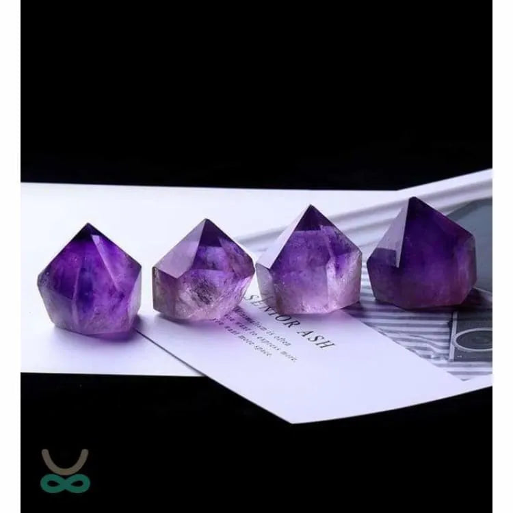 Piedra de Apoyo Amatista – Tu Aliada Contra el Estrés y la Negatividad