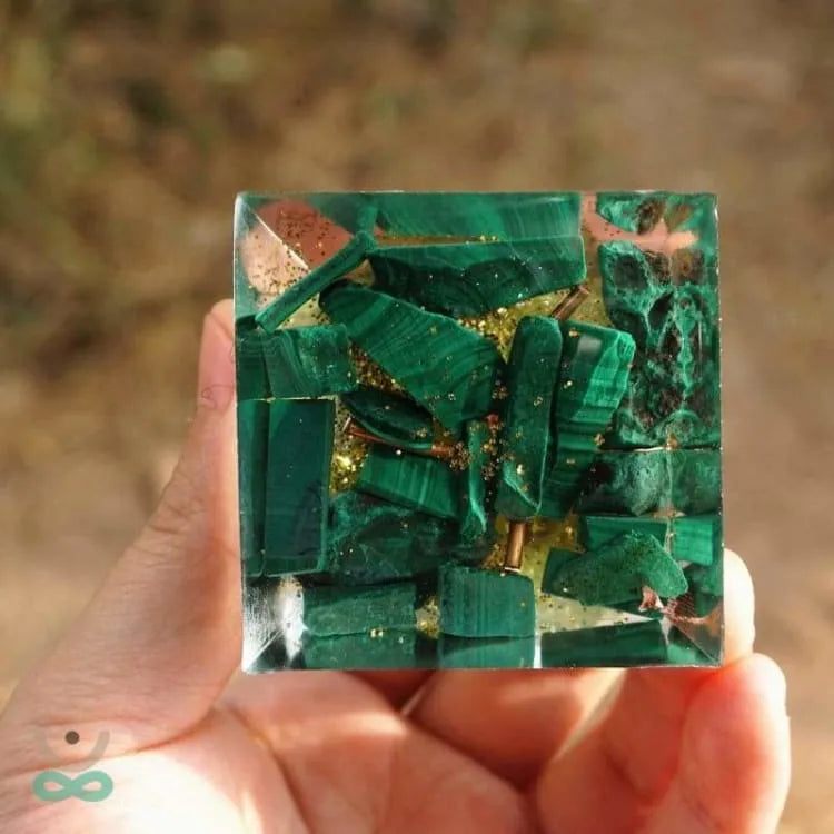 Pirámide de Orgonita " Árbol de la Vida "