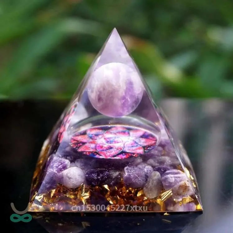 Pirámide de Orgonita y Amatista de 10cm